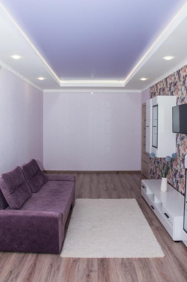 Vip Apartments Lutsk Luaran gambar
