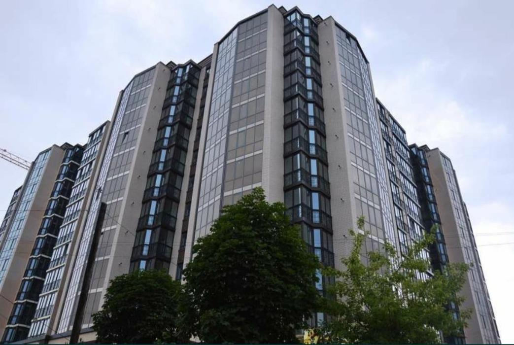 Vip Apartments Lutsk Luaran gambar