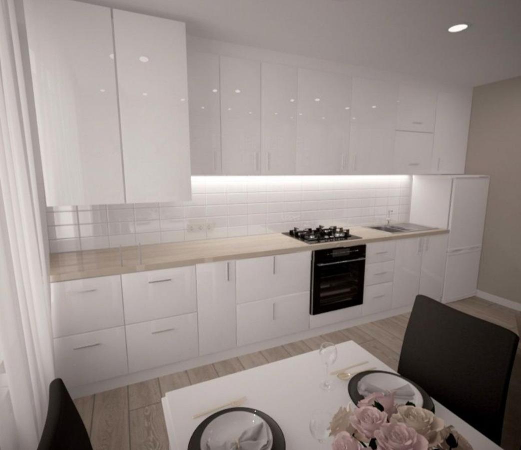 Vip Apartments Lutsk Luaran gambar